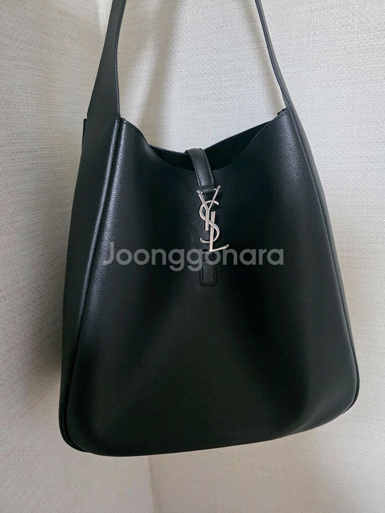 생로랑 호보백 은장 라지--1