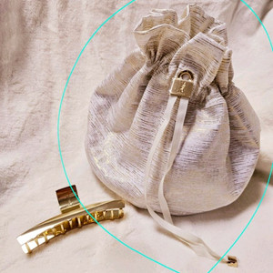 입생로랑 뷰티 정품 스트링 복조리 파우치