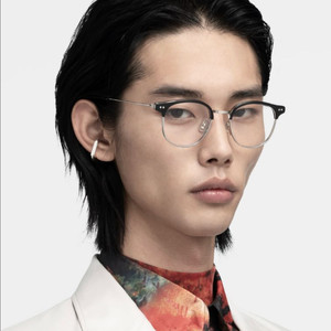 젠틀몬스터 알리오X GD1 그레이 티타늄 하금테 새상품