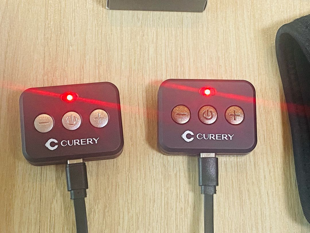 (미사용 새상품)큐어리 저주파 마사지기 팝니다--9