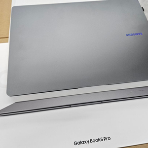 삼성 갤럭시북5 프로 NT960XHA-KC71G 신동품급