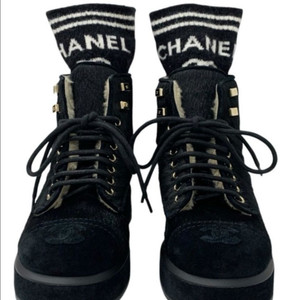 샤넬 제니 부츠 새상품