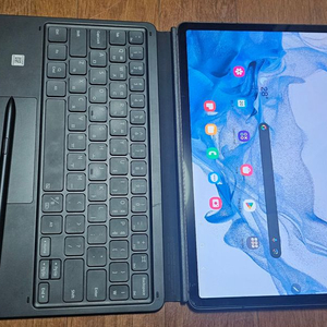 갤럭시탭S8 SM-X706 5g 128G 모델입니다.