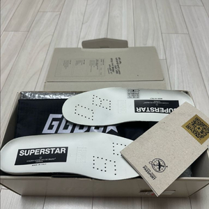 골든구스 g36ws590.s81 36사이즈 판매합니다