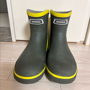 시마노 낚시 선상 장화 이미지