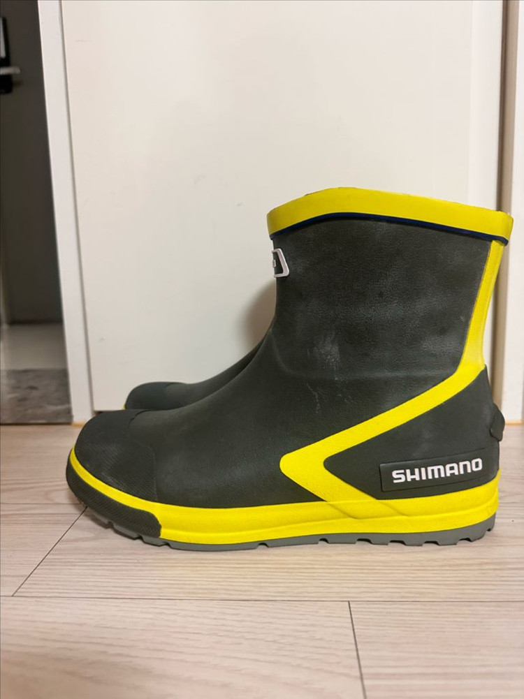 시마노 낚시 선상 장화 이미지