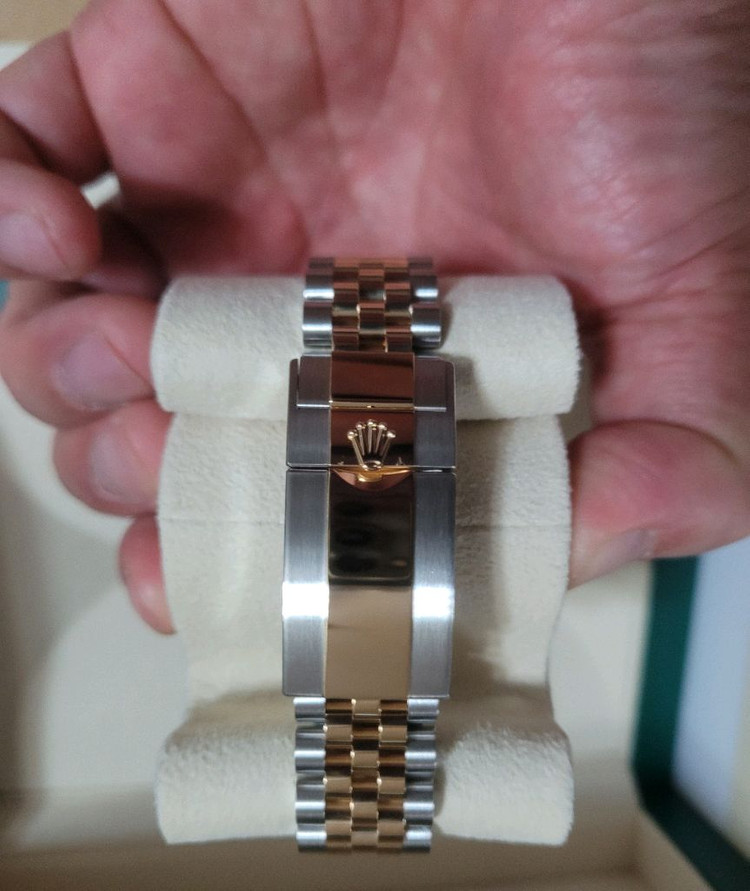 롤렉스 GMT MASTER2 콤비 쥬빌레 팝니다 이미지