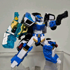 메탈카드봇 블루캅 변신로봇