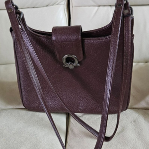 코치 여성 버건디 크로스백-(거의 새것에 가깝습니다)