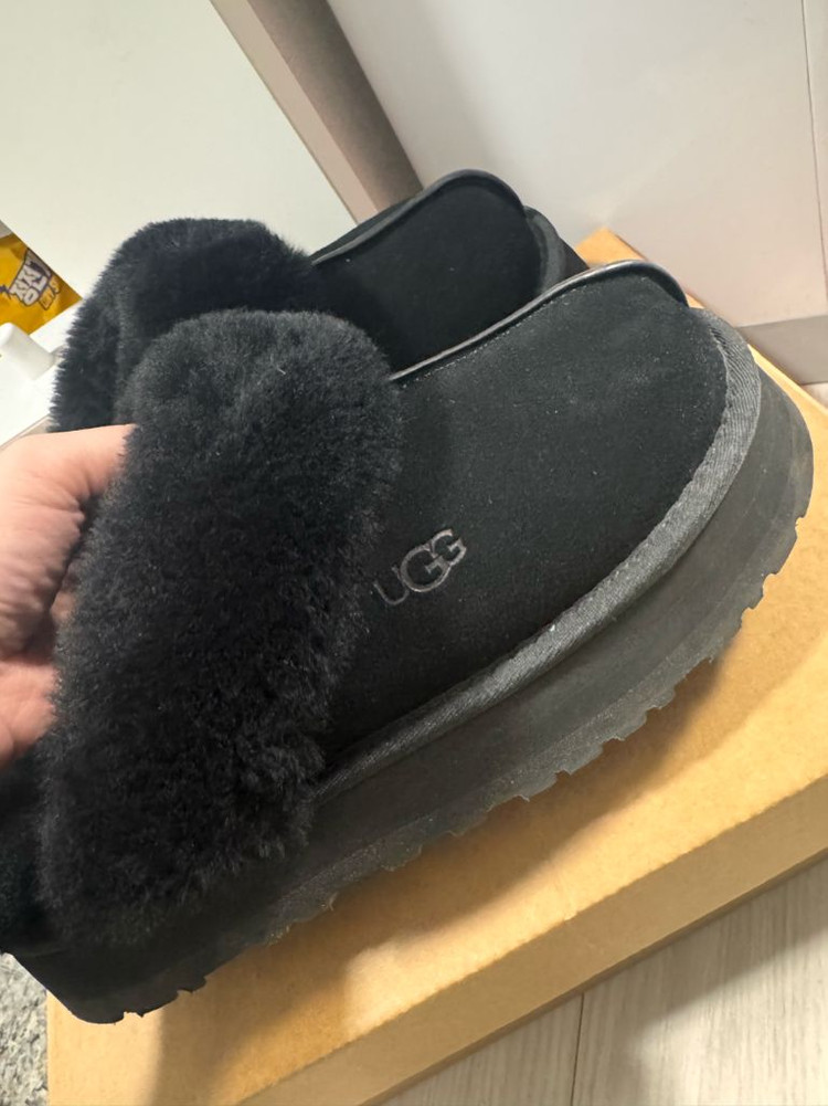 황금사이즈))UGG 어그 슬리퍼 블랙(디스케트 us7/235~240)--4
