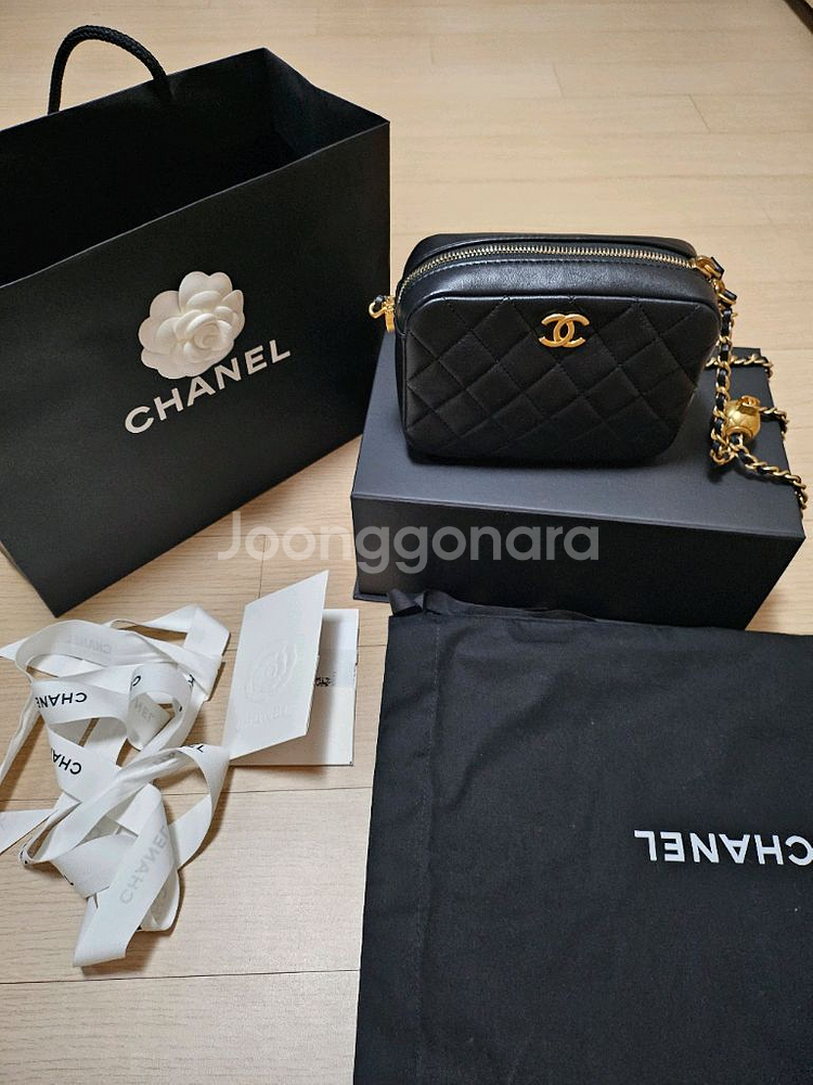 샤넬 카메라백 골드볼--0