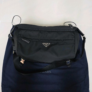 프라다 바이커백 라지 2VH991