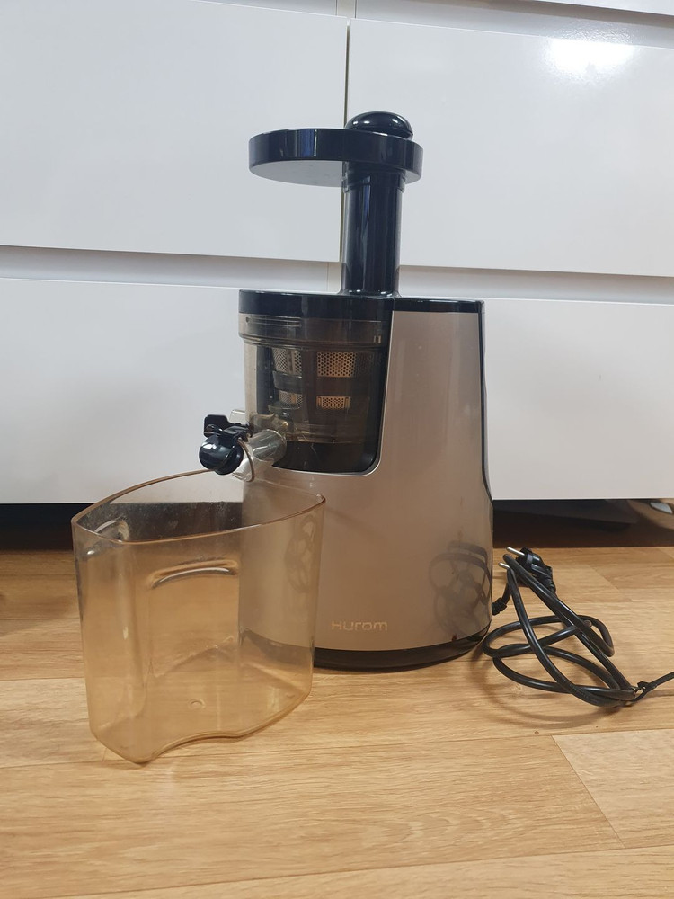 휴롬 2세대 HH-SBF11 착즙기 판매합니다. 이미지