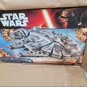 레고 75105 밀레니엄 팔콘