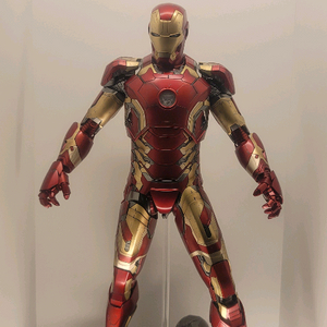 핫토이 아이언맨 마크43 쿼터사이즈