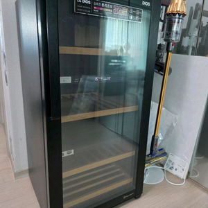 LG DIOS W715B 와인셀러 판매합니다.