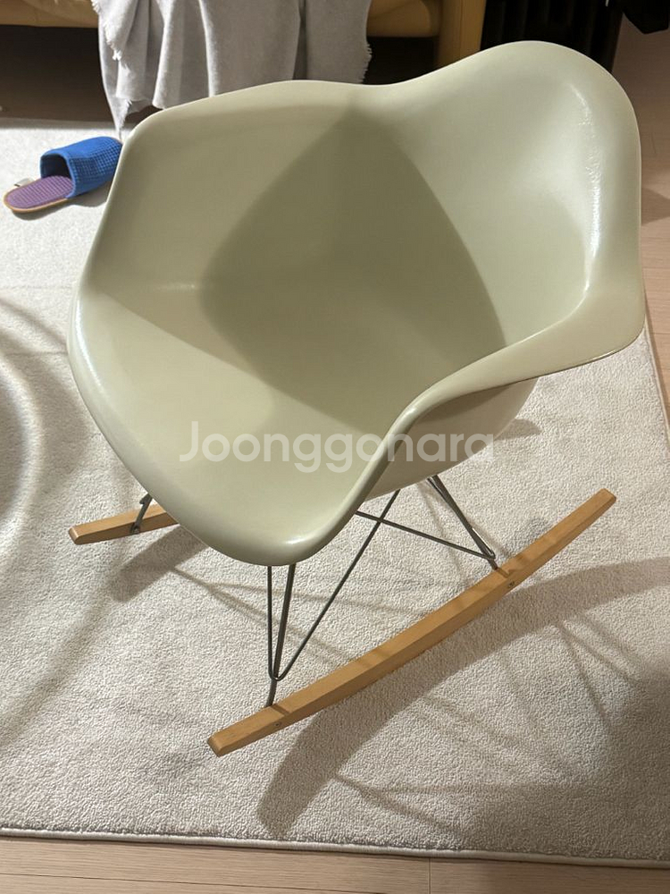 허먼밀러 임스체어 락킹 파이버글라스--0