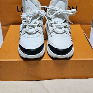 정품 여성 루이비통 레터링 아치라이트 37사이즈 이미지