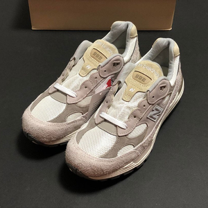 뉴발란스 992 메이드 인 USA 문락