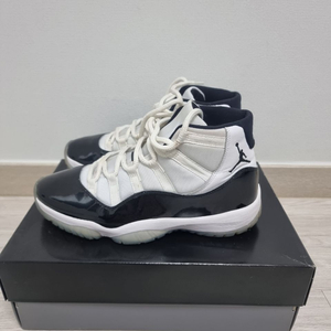 나이키 에어조던 11 콩코드