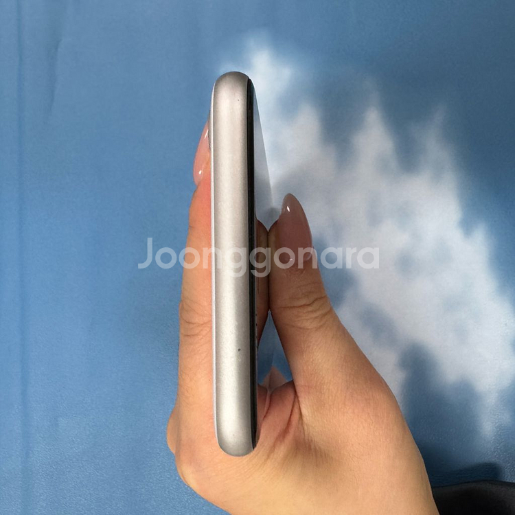 상태깨끗 아이폰SE2 128기가 화이트 공기계 중고폰 알뜰폰 선불폰 기기변경 세컨폰 저가폰--4