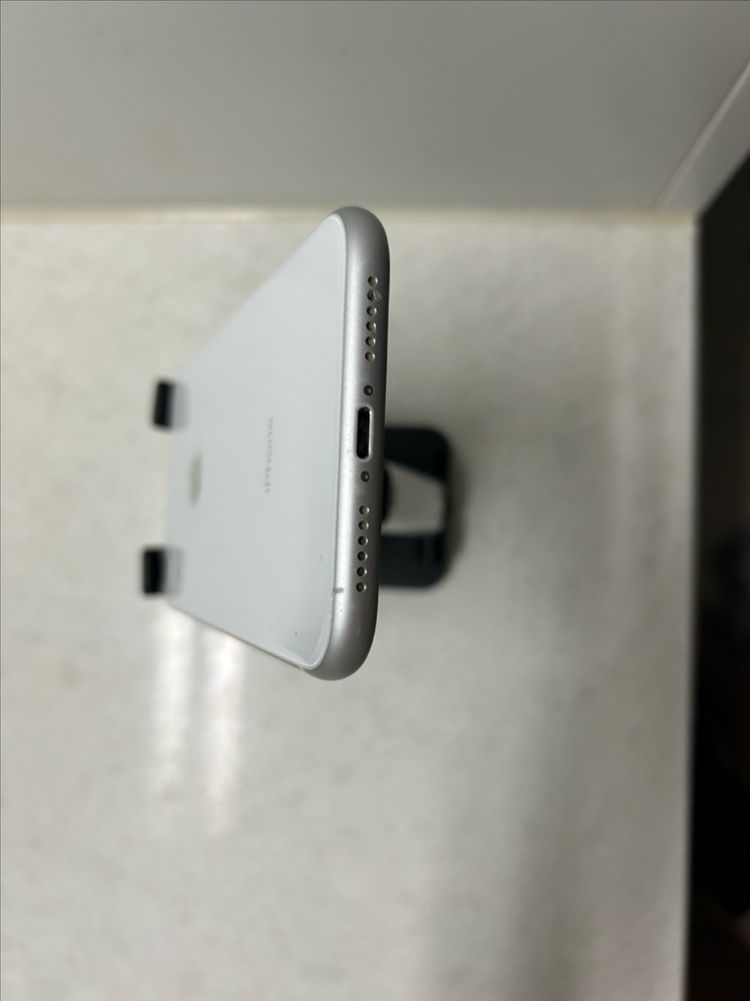 아이폰 XR 64GB 화이트--4