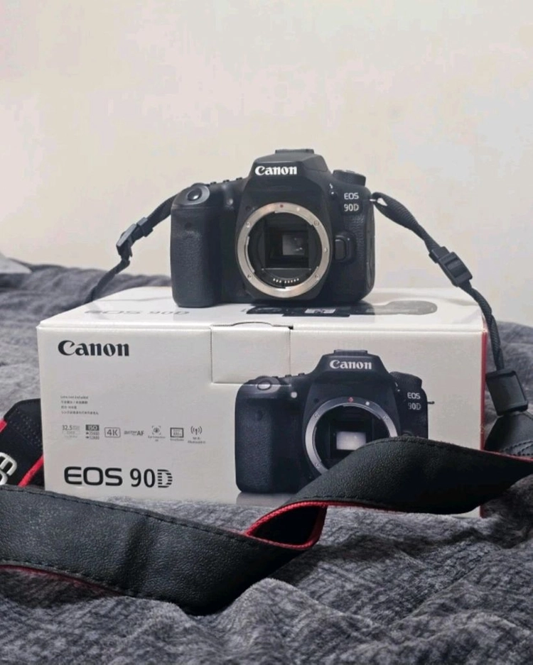 캐논 EOS 90D DSLR 카메라 - 안심되는 중고거래