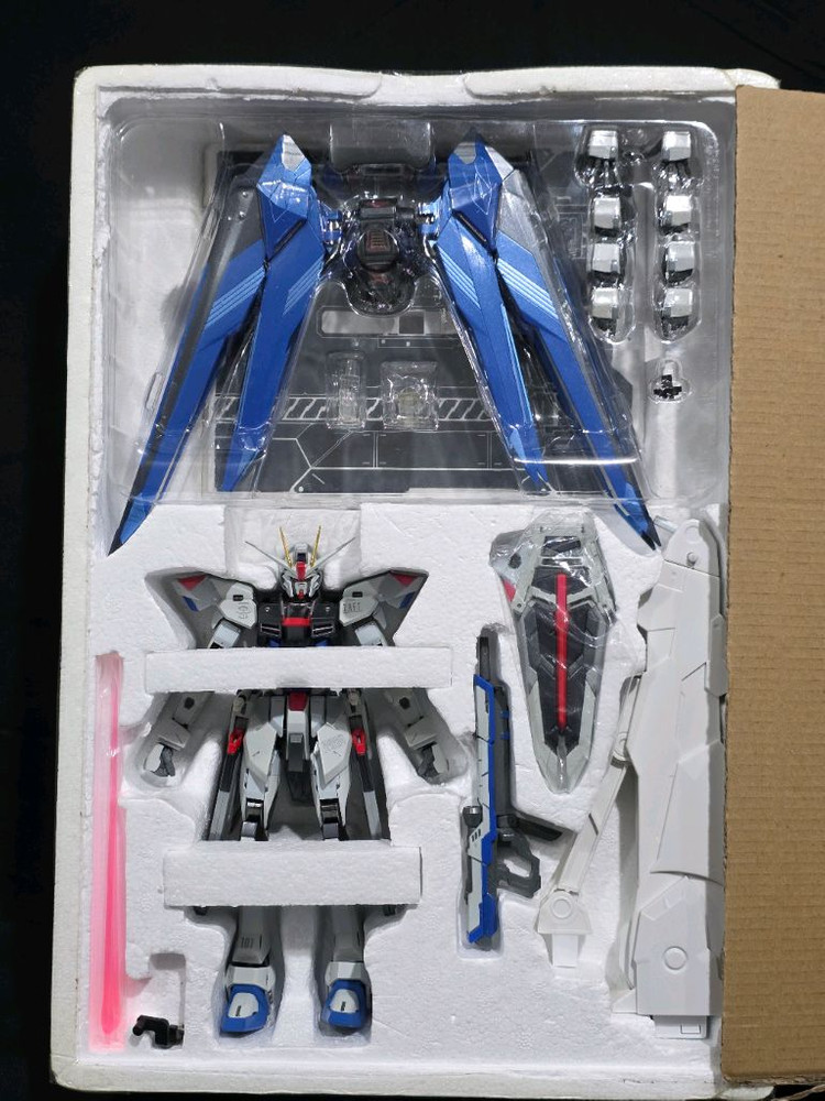 메탈빌드 프리덤 초판--1