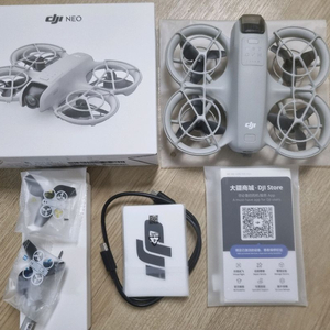 DJI NEO 드론