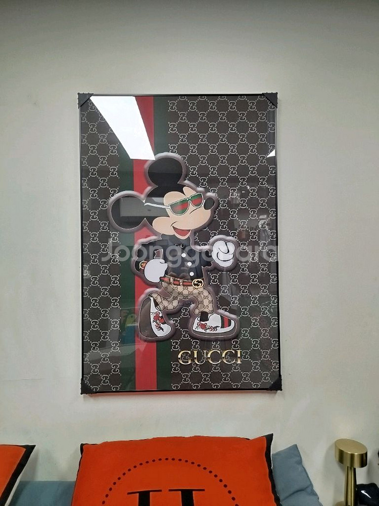 구찌 피규어 디즈니 미키마우스 그림액자 그림 액자 팝아트 인테리어소품 명품그림 명품액자 꽃 곰인형 콜라보 루이비통--9