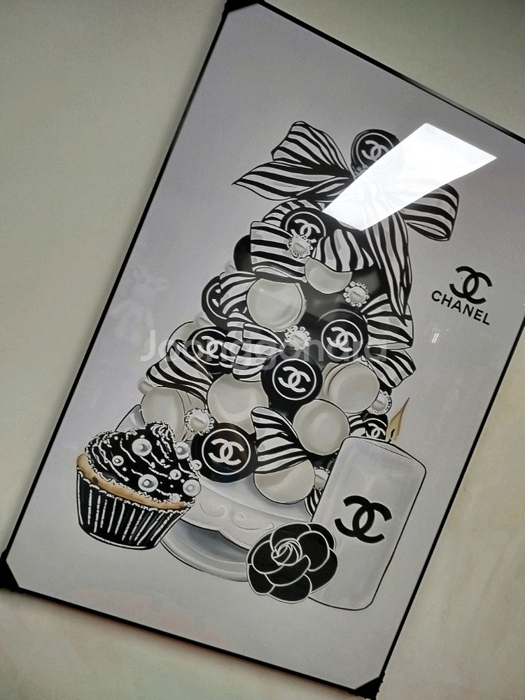 샤넬 크리스마스 트리 그림액자 그림 액자 팝아트 인테리어소품 명품그림 명품액자 꽃 곰인형 콜라보 인테리어--1