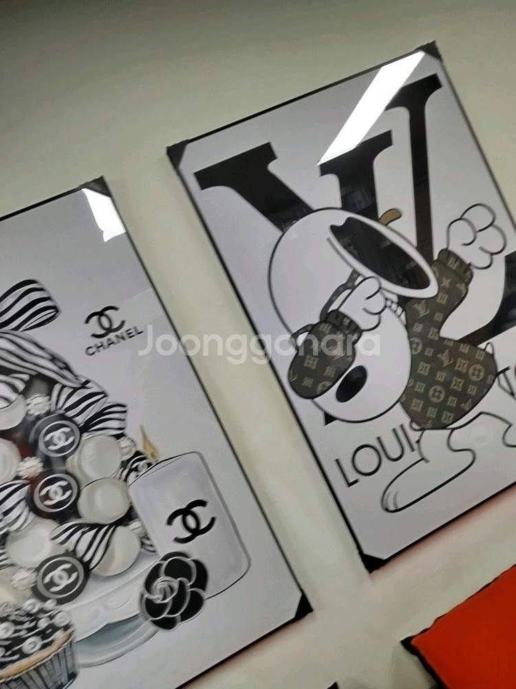 샤넬 크리스마스 트리 그림액자 그림 액자 팝아트 인테리어소품 명품그림 명품액자 꽃 곰인형 콜라보 인테리어--6