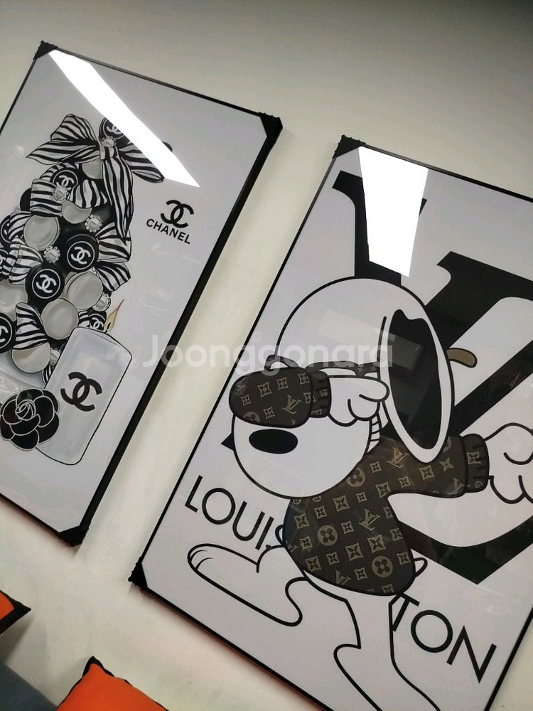 샤넬 크리스마스 트리 그림액자 그림 액자 팝아트 인테리어소품 명품그림 명품액자 꽃 곰인형 콜라보 인테리어--8