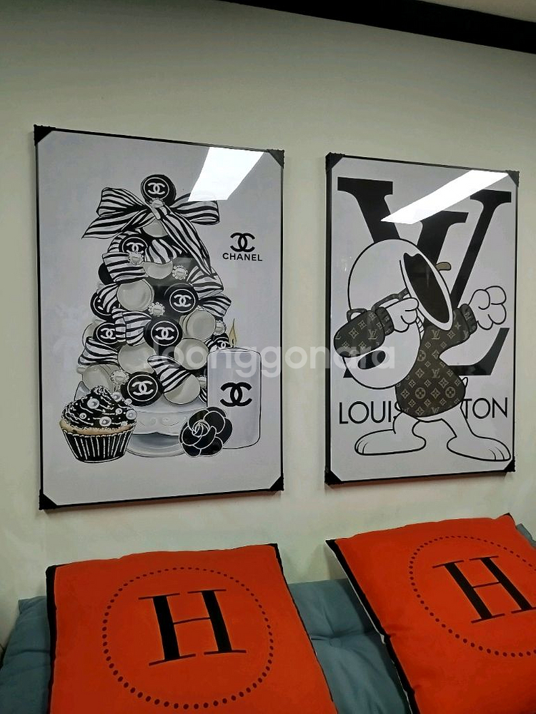 샤넬 크리스마스 크리 스누피 루이비통 피규어 그림액자 그림 액자 팝아트 인테리어소품 명품그림 명품액자 꽃 곰인형--3