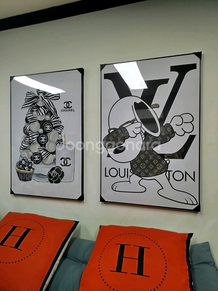 샤넬 크리스마스 크리 스누피 루이비통 피규어 그림액자 그림 액자 팝아트 인테리어소품 명품그림 명품액자 꽃 곰인형--4