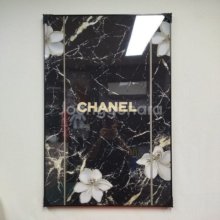 샤넬 대리서 꽃 가방 백 그림액자 그림 액자 팝아트 인테리어소품 명품그림 명품액자 꽃 곰인형 콜라보 인테리어--0