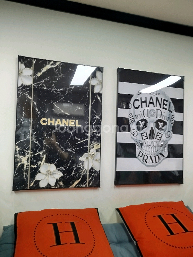 샤넬 꽃 대리석 해골 스컬 그림액자 그림 액자 팝아트 인테리어소품 명품그림 명품액자 꽃 곰인형 콜라보 인테리어--1