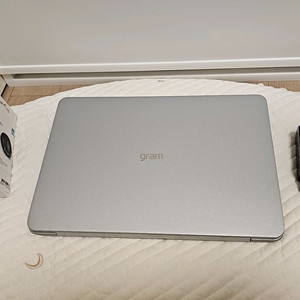 S급 LG 그램 13인치 i5 노트북 팝니다 gram