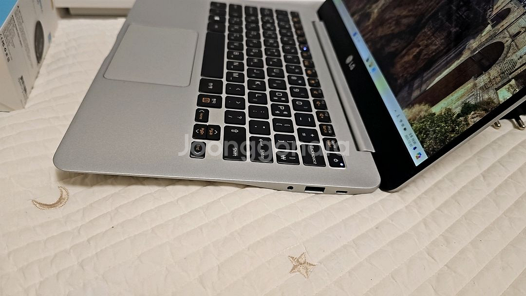 S급 LG 그램 13인치 i5 노트북 팝니다 gram--2