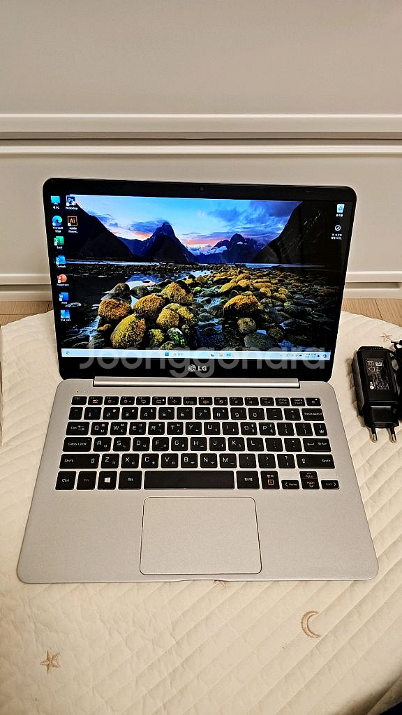 S급 LG 그램 13인치 i5 노트북 팝니다 gram--1