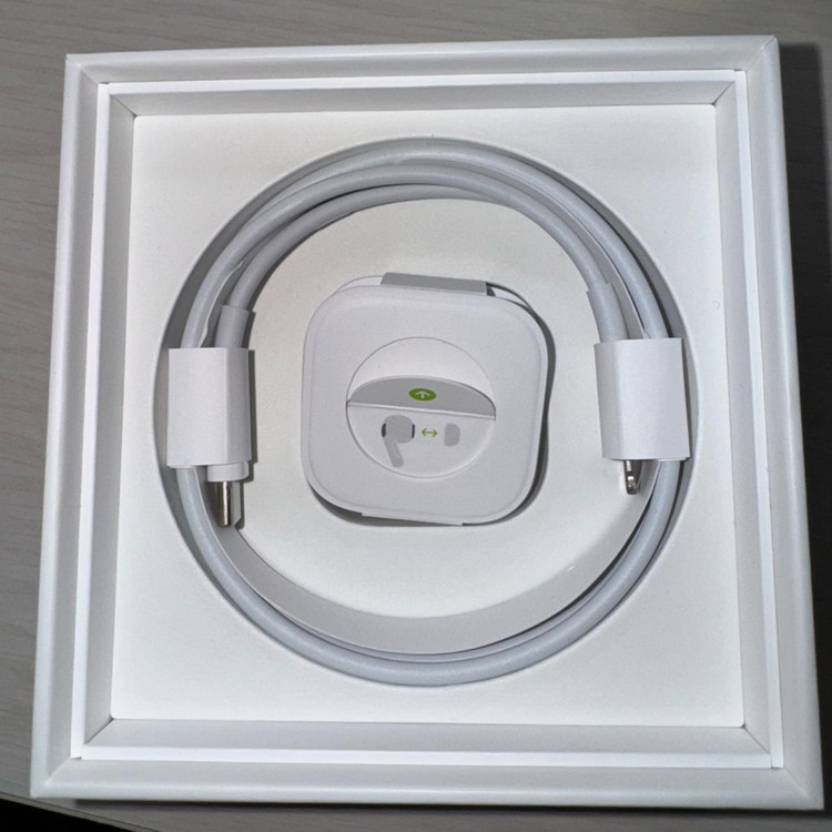 에어팟 프로 1세대 오른쪽+본체 판매 합니다--1