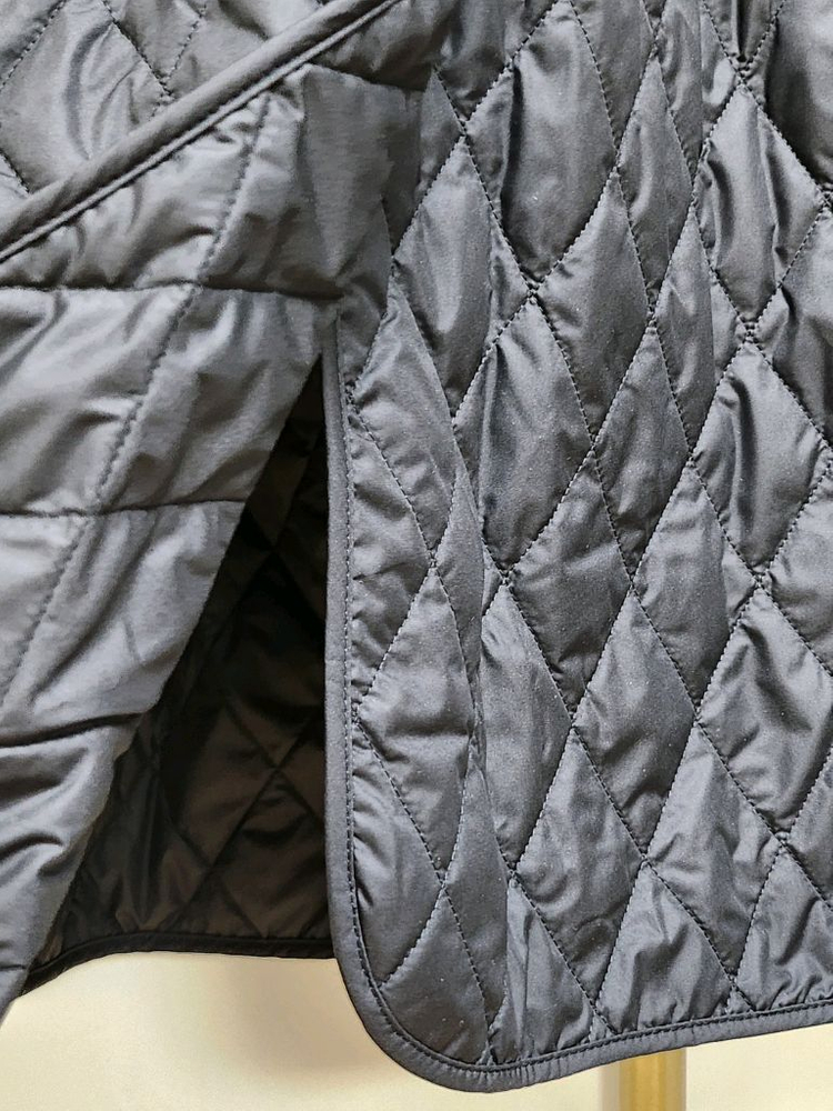 새상품 버버리 타이팅 퀄팅 경량 코트M--3