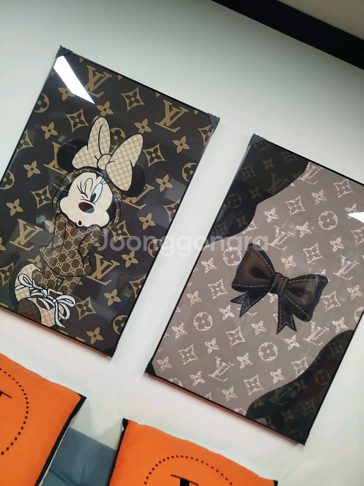 루이비통 미키마우스 리본 ㅂ 그림액자 그림 액자 팝아트 인테리어소품 명품그림 명품액자 꽃 인테리어 유화 해바라기 백--1
