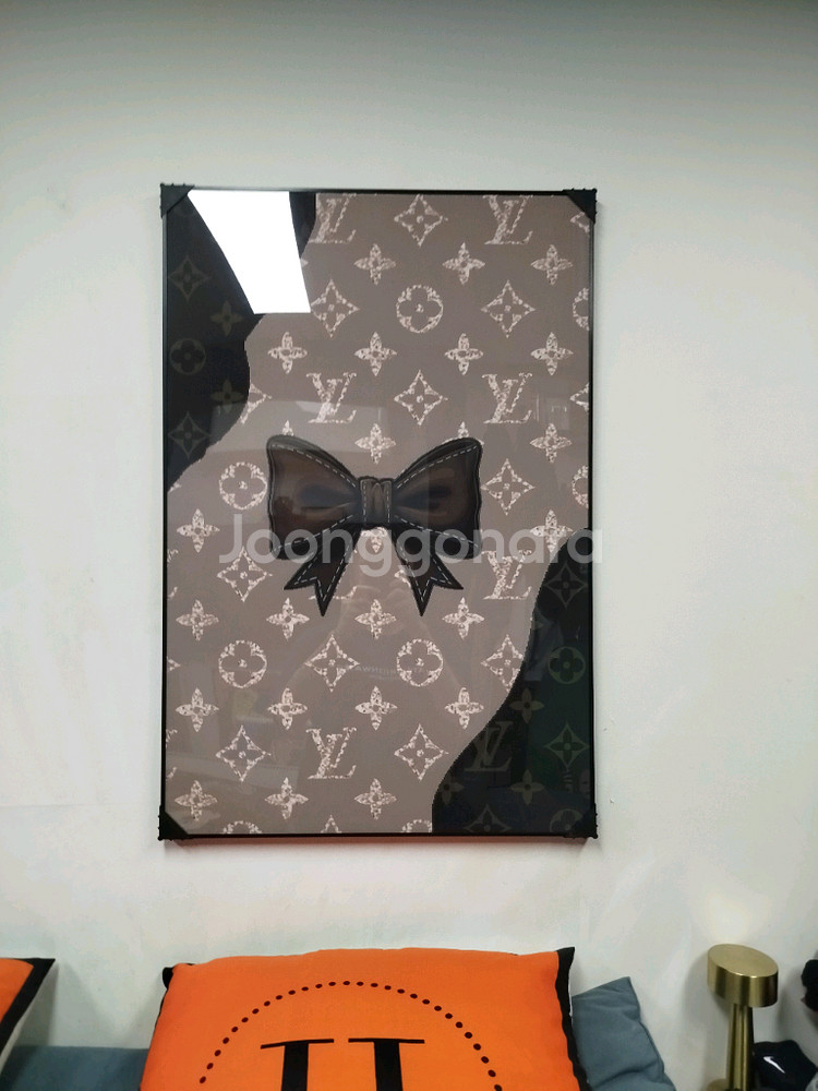 루이비통 미키마우스 리본 ㅂ 그림액자 그림 액자 팝아트 인테리어소품 명품그림 명품액자 꽃 인테리어 유화 해바라기 백--7