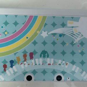 닌텐도 3DS LL(3DS XL일본판) 화이트 판매합니다.