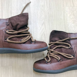 [새상품] 브라운 스웨이드 퍼 숏부츠 앵클부츠 235mm