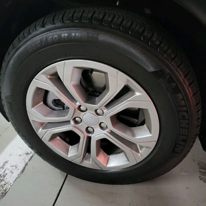 랜드로버 디스커버리 스포츠용 미쉐린 윈터타이어+휠 세트 235 60 18