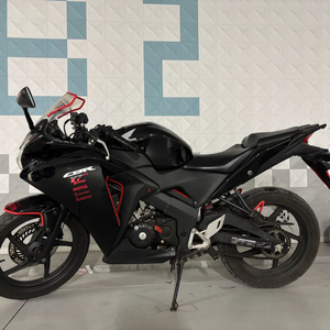 cbr125 블랙 대차