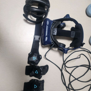 VR 헤드셋 바이브 프로 풀킷,풀트래킹,인덱스 컨트롤러