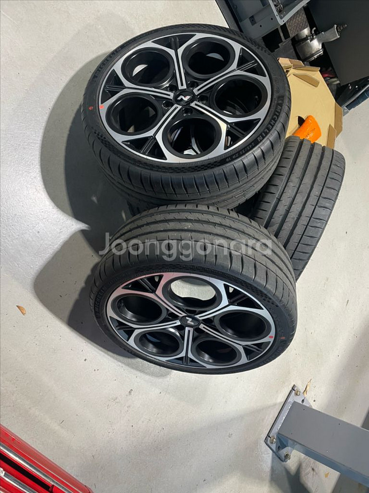 아반테n 리볼버19인치휠/미쉐린ps4s 245/35/19 타이어--0